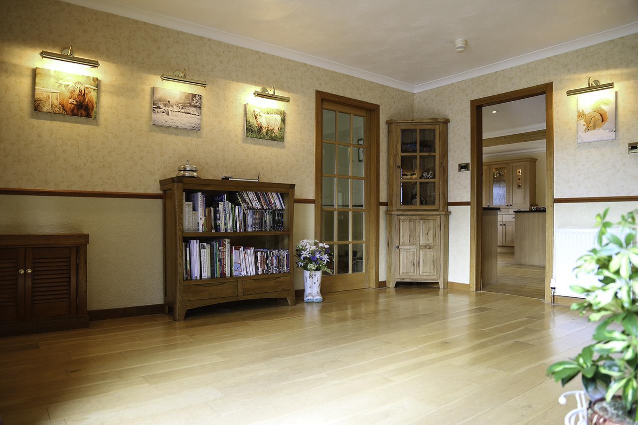 Henshire B&B Dingwall Bagian luar foto